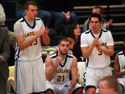 Muskie basketball star Schwarz closes season in triumph